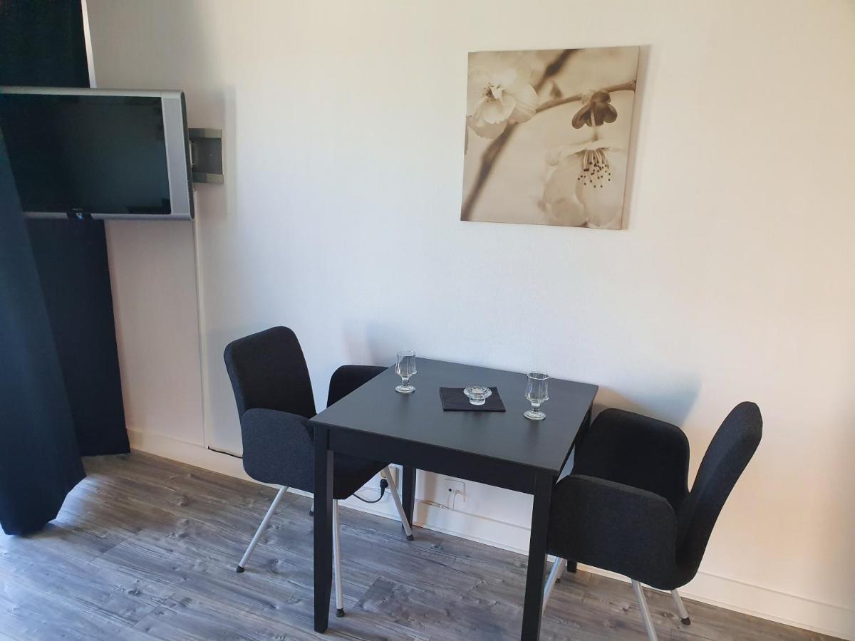 Hotell Dalsland Ed Bagian luar foto